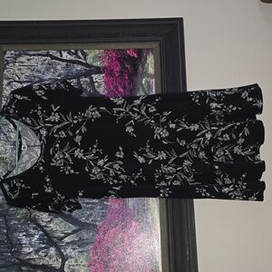 A Sweet Dress W/ 2 Pockets!